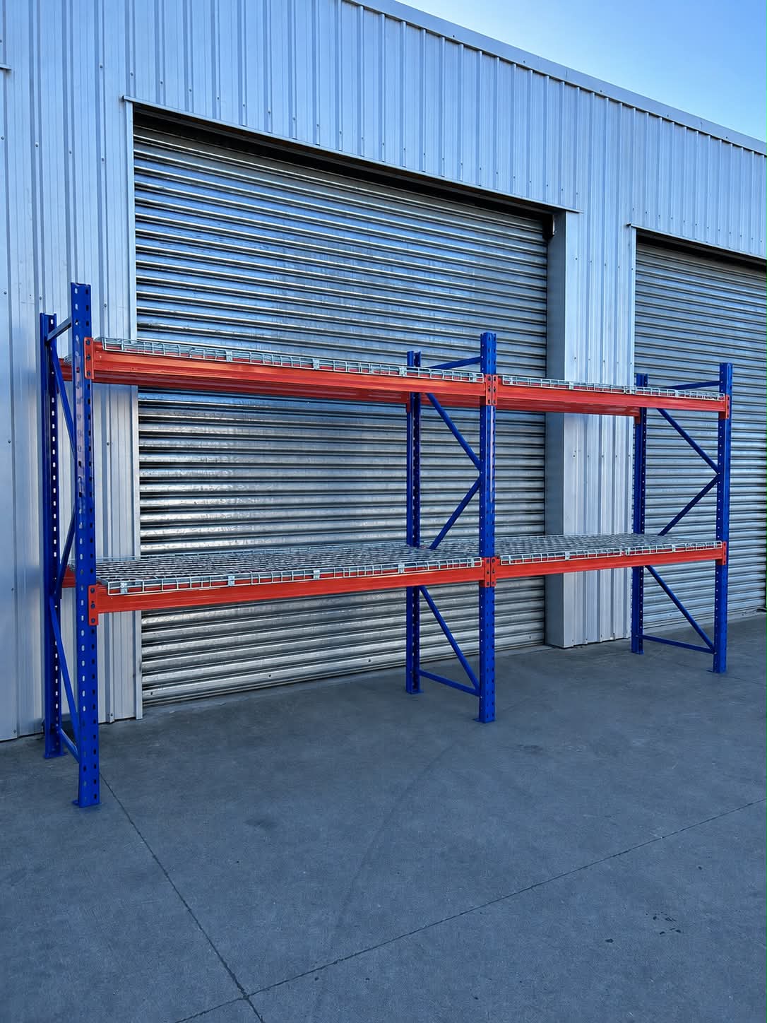 Pallet Racking Warehouse Storage 2 Bay with Wire Mesh Caging Level Holds 2 Ton Per Level (Copy)